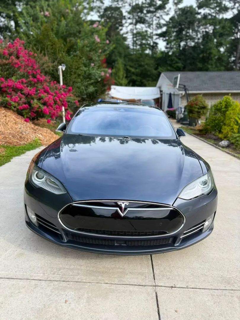 tesla model s 2015 5YJSA1E48FF114135 image tesla model s 2015 5YJSA1E48FF114135 image